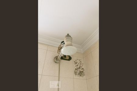 Apartamento à venda com 220m², 3 quartos e 3 vagas Apartamento à venda com 220m², 3 quartos e 3 vagasChuveiro do banheiro de serviço