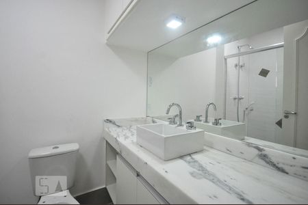 banheiro suíte 1 de apartamento para alugar com 3 quartos, 138m² em Vila Andrade, São Paulo