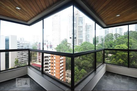 varanda de apartamento para alugar com 3 quartos, 138m² em Vila Andrade, São Paulo