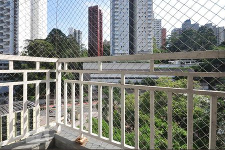 varanda de apartamento à venda com 2 quartos, 61m² em Vila Andrade, São Paulo