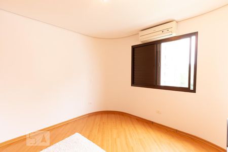 Quarto 1 de apartamento para alugar com 2 quartos, 140m² em Real Parque, São Paulo