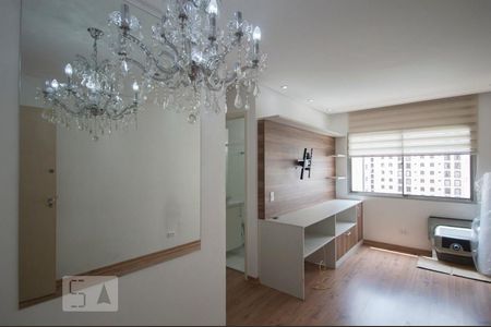 Sala de apartamento para alugar com 1 quarto, 40m² em Vila Uberabinha, São Paulo