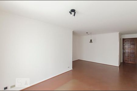 Sala de apartamento para alugar com 3 quartos, 78m² em Vila Andrade, São Paulo