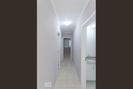 Corredor de apartamento à venda com 3 quartos, 74m² em Vila Andrade, São Paulo