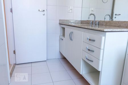 Banheiro da Suíte de apartamento à venda com 1 quarto, 50m² em Vila Mariana, São Paulo