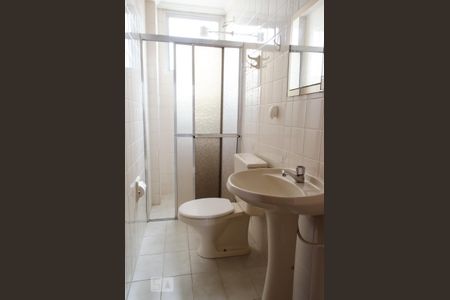 Banheiro de apartamento à venda com 1 quarto, 30m² em Botafogo, Campinas