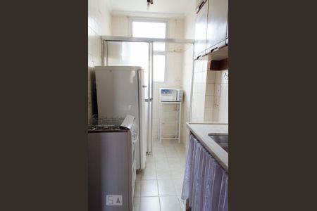 Cozinha de apartamento à venda com 1 quarto, 30m² em Botafogo, Campinas