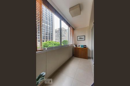 Varanda de apartamento à venda com 3 quartos, 128m² em Jardim Paulistano, São Paulo