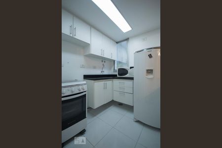 Cozinha de apartamento para alugar com 1 quarto, 55m² em Brooklin Paulista, São Paulo