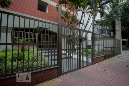 Fachada de apartamento para alugar com 1 quarto, 55m² em Brooklin Paulista, São Paulo