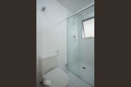 Banheiro de apartamento para alugar com 1 quarto, 55m² em Brooklin Paulista, São Paulo