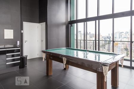 Studio para alugar com 49m², 1 quarto e 1 vaga Studio para alugar com 49m², 1 quarto e 1 vagaSalão de jogos