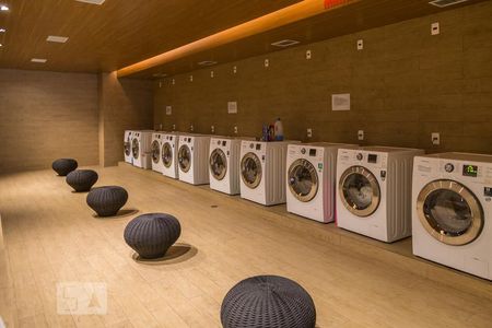 Studio para alugar com 49m², 1 quarto e 1 vaga Studio para alugar com 49m², 1 quarto e 1 vagaLavanderia