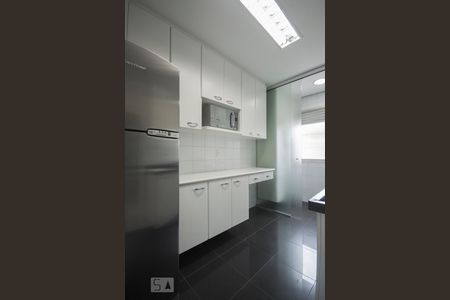 Cozinha de apartamento para alugar com 1 quarto, 50m² em Vila Mascote, São Paulo