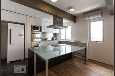 Cozinha de apartamento à venda com 1 quarto, 92m² em Itaim Bibi, São Paulo