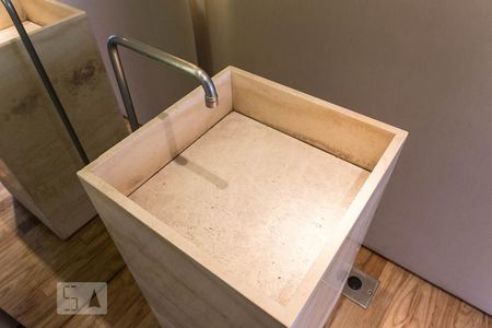 Lavabo de apartamento à venda com 1 quarto, 92m² em Itaim Bibi, São Paulo