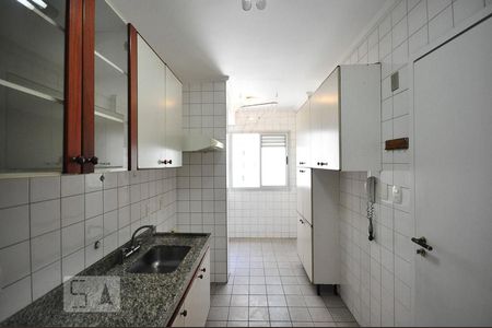 cozinha de apartamento à venda com 2 quartos, 60m² em Vila Andrade, São Paulo