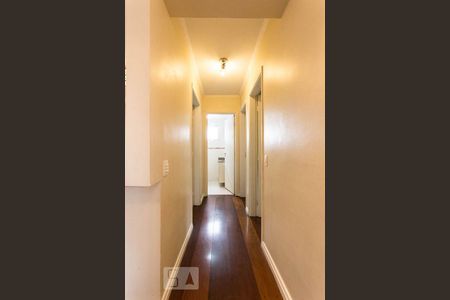 Corredor de apartamento à venda com 2 quartos, 60m² em Vila Paulista, São Paulo