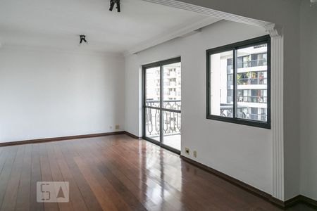 Sala de apartamento para alugar com 2 quartos, 95m² em Indianópolis, São Paulo