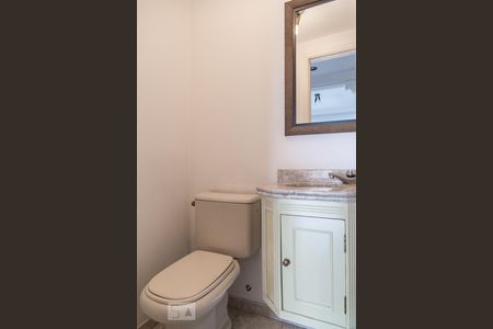 Lavabo de apartamento para alugar com 2 quartos, 95m² em Indianópolis, São Paulo