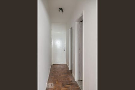 Corredor de entrada de kitnet/studio para alugar com 1 quarto, 33m² em Centro, São Paulo