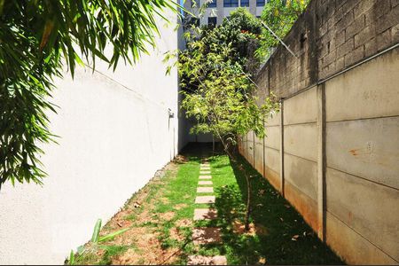 área cachorros de apartamento para alugar com 2 quartos, 72m² em Jardim Fonte do Morumbi, São Paulo