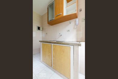 Cozinha de apartamento à venda com 2 quartos, 67m² em Vila Suzana, São Paulo