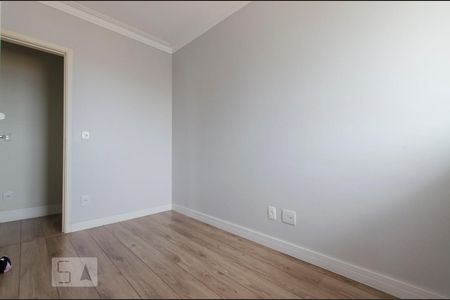 Quarto de apartamento para alugar com 3 quartos, 70m² em Vila Yara, Osasco