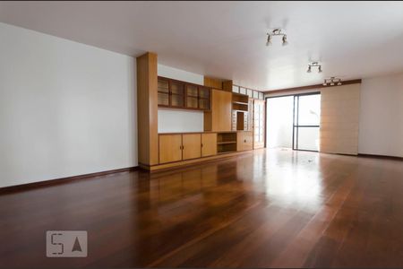 Sala 1 de apartamento para alugar com 3 quartos, 220m² em Perdizes, São Paulo