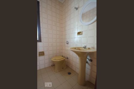 Banheiro de apartamento para alugar com 3 quartos, 220m² em Perdizes, São Paulo