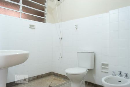 Banheiro de kitnet/studio à venda com 1 quarto, 35m² em Centro, Campinas