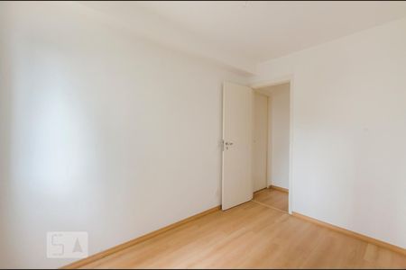 Quarto de apartamento para alugar com 2 quartos, 48m² em Parque Reboucas, São Paulo