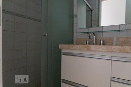 Banheiro de apartamento para alugar com 2 quartos, 67m² em Santa Cecília, São Paulo