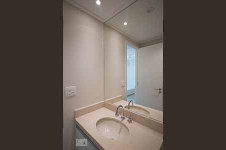 Detalhe Banheiro de apartamento para alugar com 1 quarto, 40m² em Aclimação, São Paulo