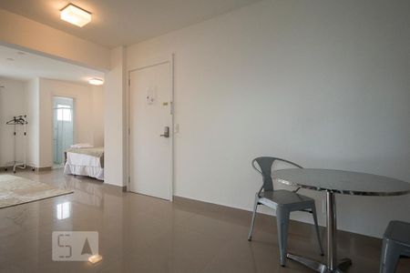 Cozinha/Sala de kitnet/studio para alugar com 1 quarto, 32m² em Brooklin Paulista, São Paulo