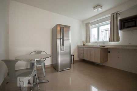 Sala/Cozinha de kitnet/studio para alugar com 1 quarto, 32m² em Brooklin Paulista, São Paulo