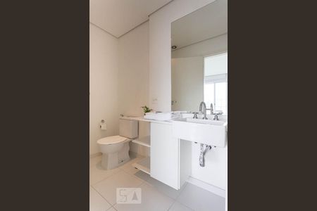 Banheiro de kitnet/studio à venda com 1 quarto, 67m² em Vila Nova Conceição, São Paulo