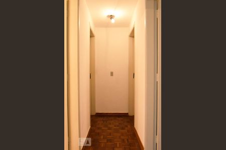 Corredor de apartamento para alugar com 3 quartos, 120m² em Vila Mariana, São Paulo