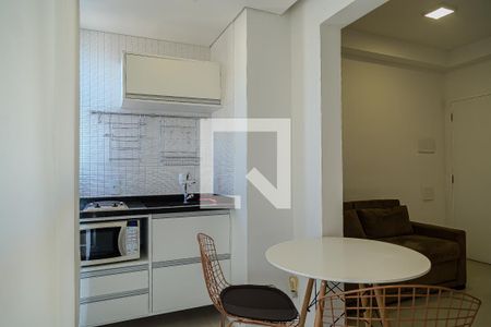 Varanda e Cozinha de apartamento para alugar com 1 quarto, 37m² em Vila da Saúde, São Paulo