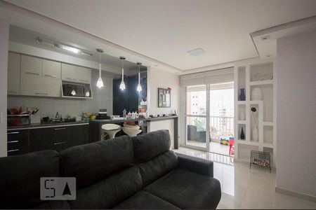 Sala de apartamento para alugar com 2 quartos, 67m² em Vila Firmiano Pinto, São Paulo