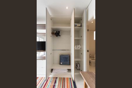 Quarto de kitnet/studio para alugar com 1 quarto, 67m² em Vila Nova Conceição, São Paulo