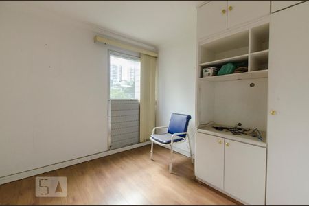 Quarto de apartamento à venda com 2 quartos, 80m² em Vila Andrade, São Paulo