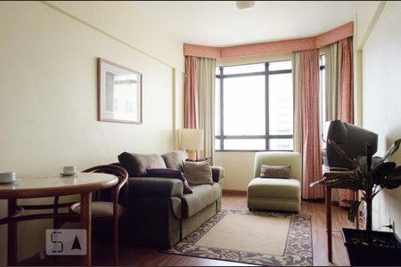 Sala de apartamento para alugar com 1 quarto, 50m² em Centro, Campinas