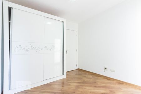 Quarto 1 de apartamento para alugar com 2 quartos, 75m² em Santa Teresinha, São Paulo