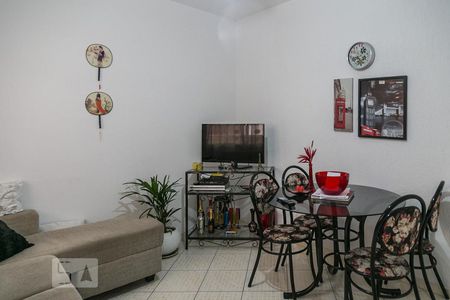 Sala de apartamento para alugar com 1 quarto, 48m² em Cambuci, São Paulo