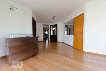 Sala de apartamento para alugar com 4 quartos, 133m² em Perdizes, São Paulo