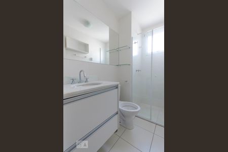 Banheiro de apartamento à venda com 2 quartos, 58m² em Barra Funda, São Paulo