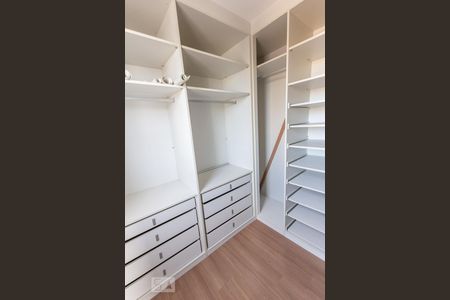 Quarto Closet de apartamento à venda com 1 quarto, 67m² em Bom Retiro, São Paulo