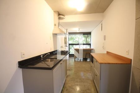 Cozinha  de kitnet/studio para alugar com 1 quarto, 70m² em Vila Suzana, São Paulo