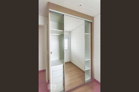 Quarto de apartamento para alugar com 3 quartos, 90m² em Vila Ipojuca, São Paulo